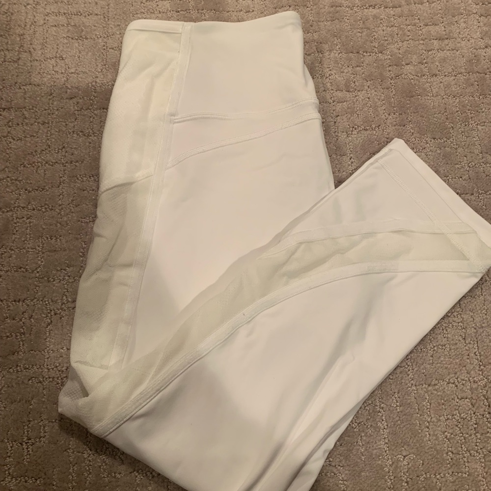 White mesh lululemon crop leggings